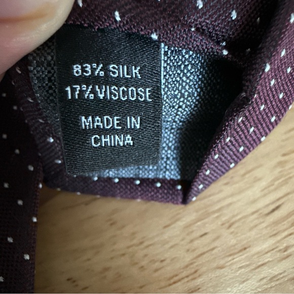 Kenneth Cole ‘Awearness’ Men’s Neck Tie Dress Maroon Dot Workwear - Picture 6 of 7